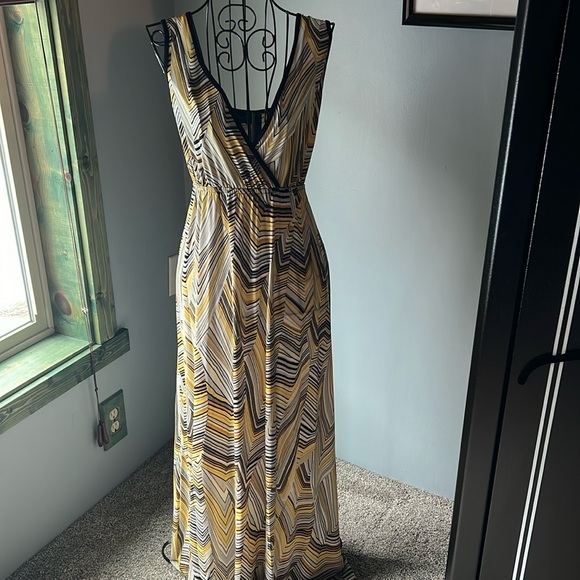 Dream Dance Dresses & Skirts - Dream Dance gorgeous‎ long dress